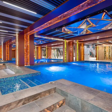 Grand & Therme 4*
