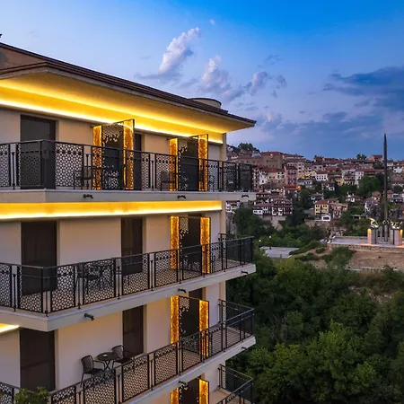Grand & Therme Ξενοδοχείο 4*