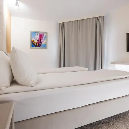 Grand & Therme Отель